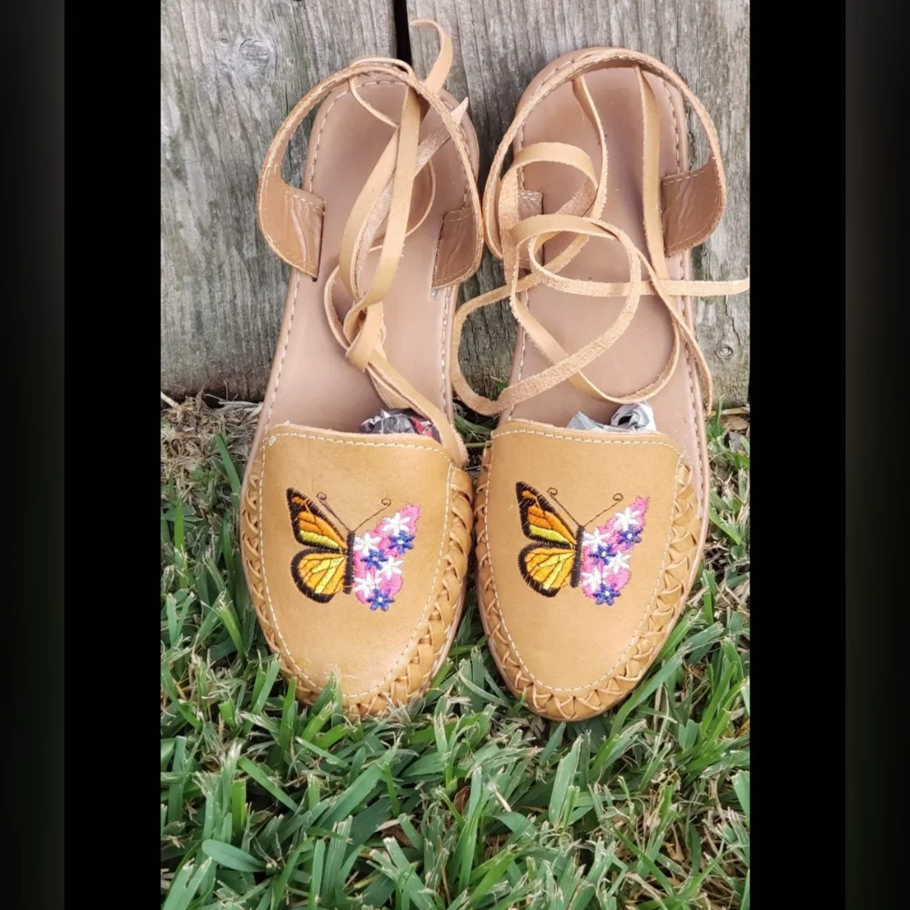 Embroidered Butterfly Leather Flats | Tan Boho Artisan Lace-Up Shoes - Picture 2 of 3